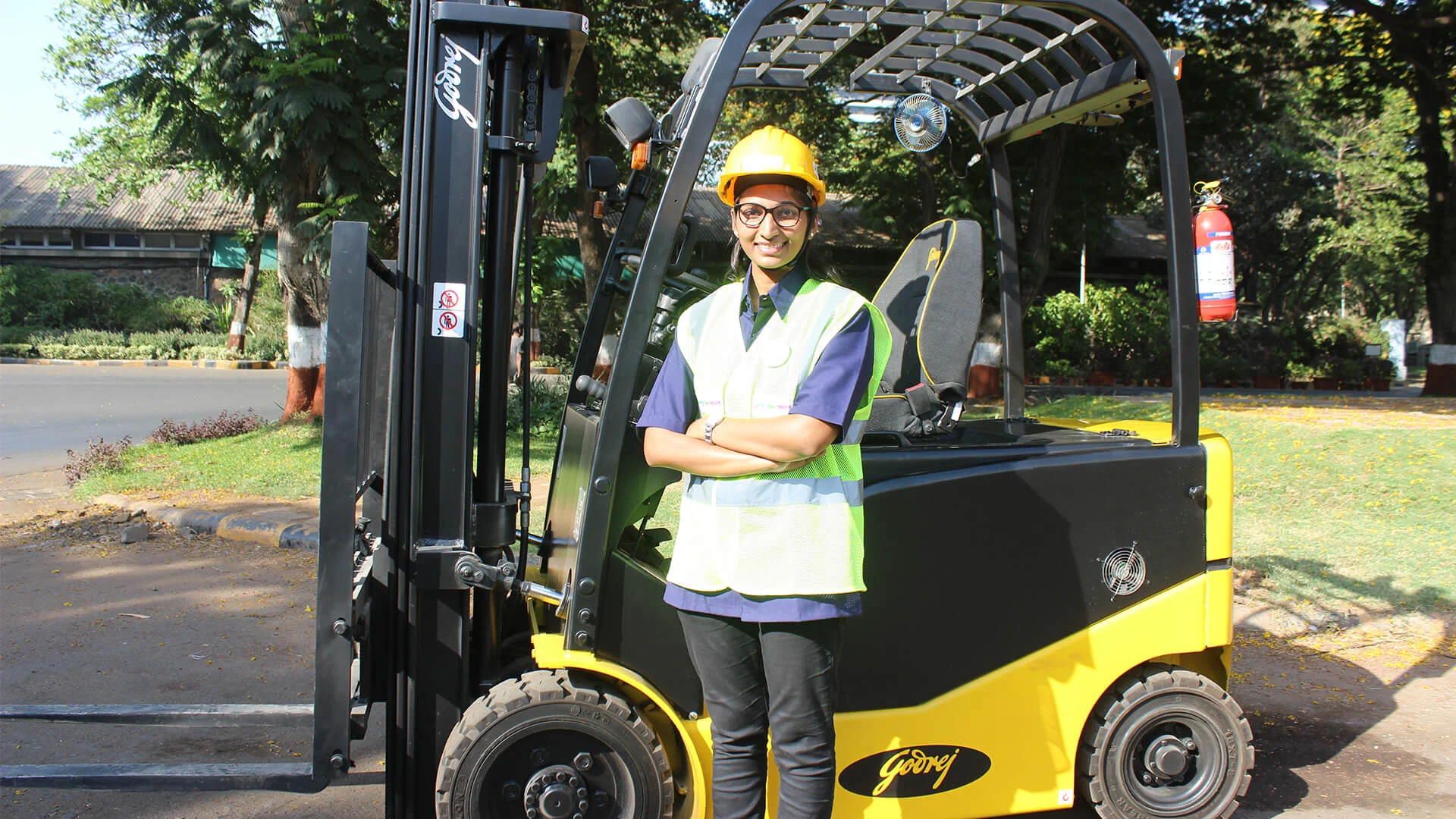 Forklift rental banner
                            